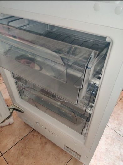 Kenwood KIF60W23 Integrated Built-in Undercounter Freezer 101L
