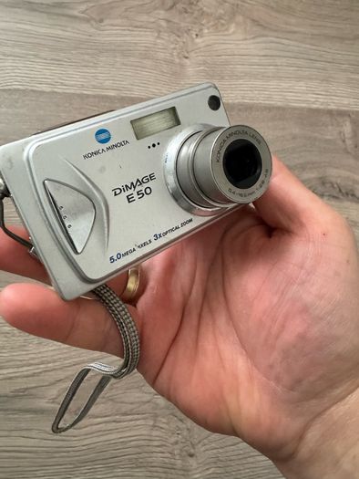 digital camera