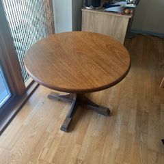 Kitchen table- round