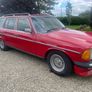 Mercedes 300td on hold Image 3