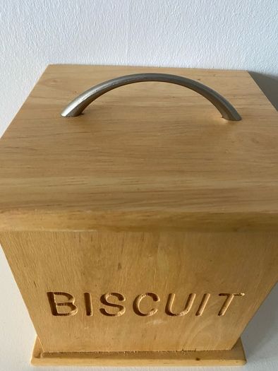 Timber Biscuit Box