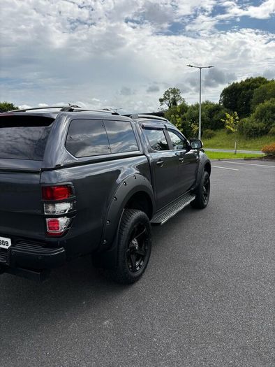Ford Range Wildtrak 3.2 6 speed automatic