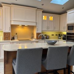 Kitchen Appliances Included