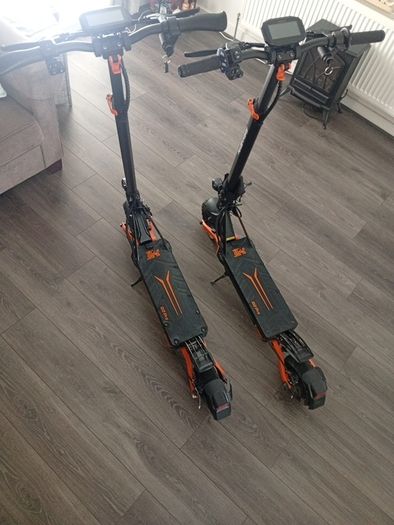2 Kukirin G2 pro scooters