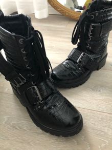 Biker boots