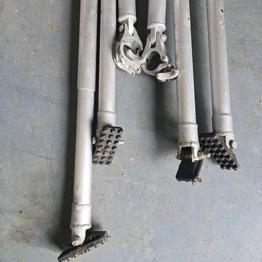 Aluminium stabilisers x 4