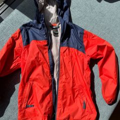 The north face boys waterproof coat