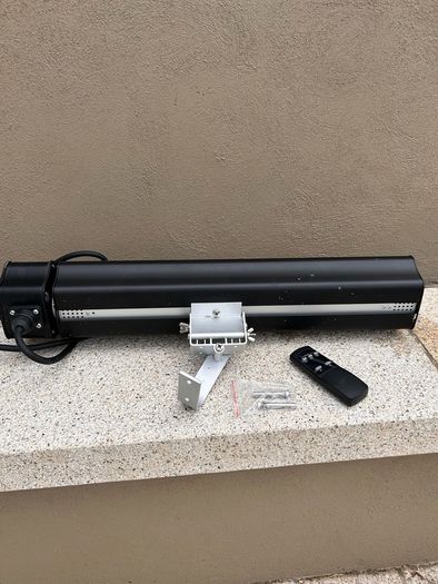 Infra-red heater (indoor or outdoor use)