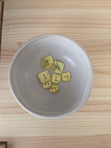 7 buttons