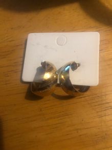 gold coloured Earrings