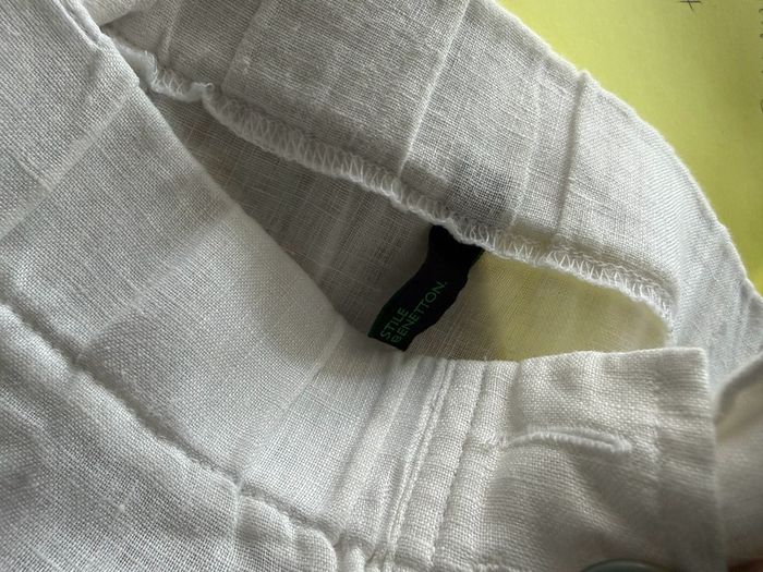white dress, brand: United Colors of Benetton, fabric: linen