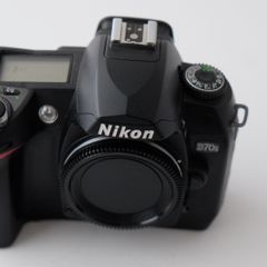 Nikon D70s mint condition with low shutter count