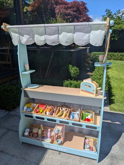 Le Toy Van Cafe