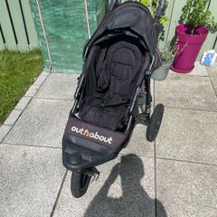 Out n About Nipper V4