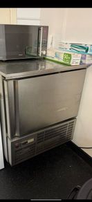 Blast chiller