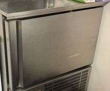 Blast chiller