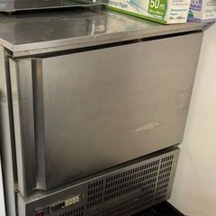 Blast chiller