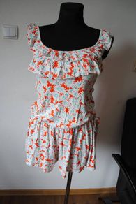 Miso floral playsuit size UK10 EU38 Postage included