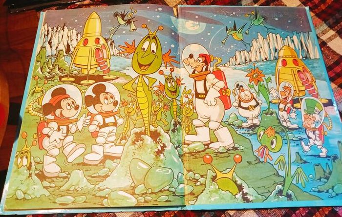 1984. Disney Annual 1984.