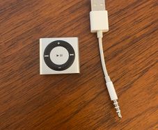 apple ipod shuffle 4th generation silver 2gb