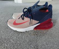 Womens Nike Air 270