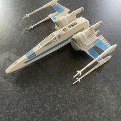 2015 Revell Star Wars Resistance X-Wing Fighter Used