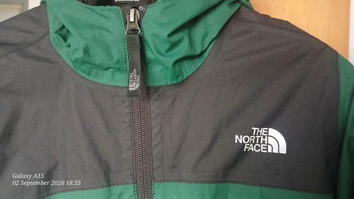 The North Face Boys 2-in-1 Jacket Medium - Green/Black