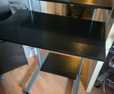 Sit to stand desk