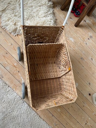 Olli Ella strolley rattan buggy
