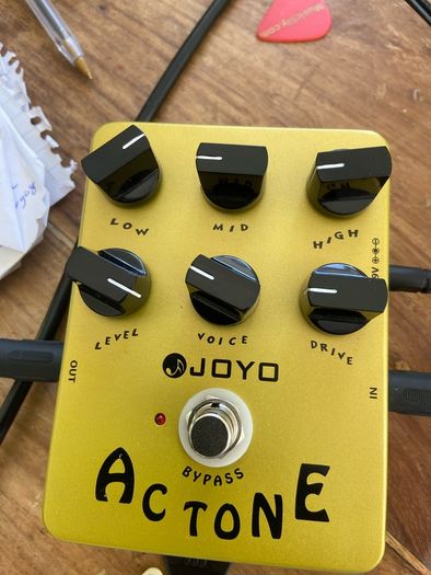Joyo Vox pedal amp sim