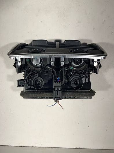 2013 Audi A6 C7 Centre Console Rear Air Vent 4g0819203 A1l3b4s