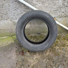 tyres 255/65/R17  4 available