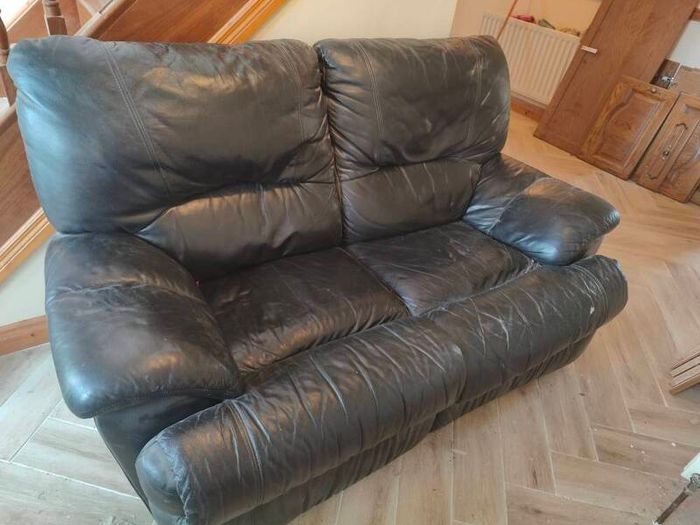leather recliner sofa