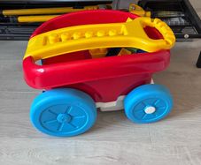 Mega Bloks Scooping Wagon