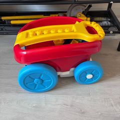 Mega Bloks Scooping Wagon