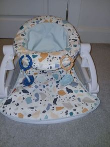 Fisher Price - Portable Feeding Seat