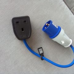 Mains electric hook up cable for motorhome/camping
