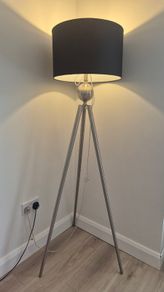 Tripod Lamp