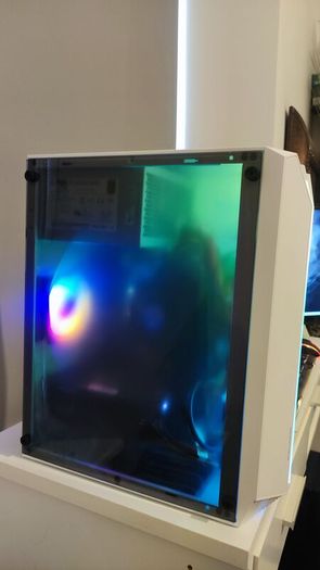 Gamer PC Sputnik Intel i7 6700k Core with GTX 1660 6 GB and 27 inch LG monitor