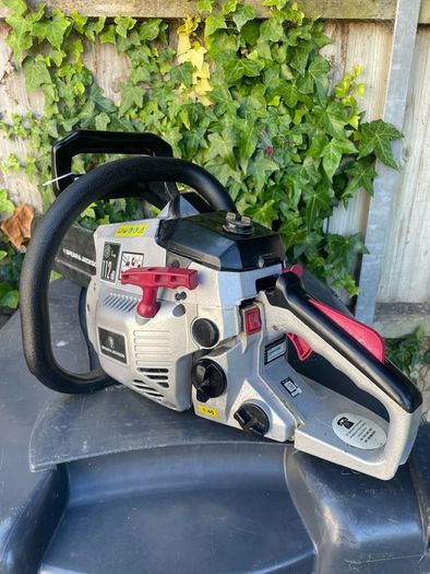 chainsaw