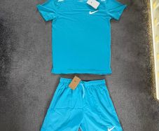 Blue Nike Dri Fit Set Size M