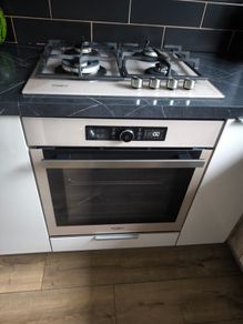 Whirlpool gas hob and oven