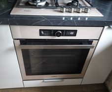 Whirlpool gas hob and oven