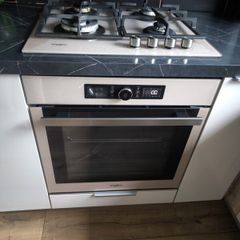 Whirlpool gas hob and oven