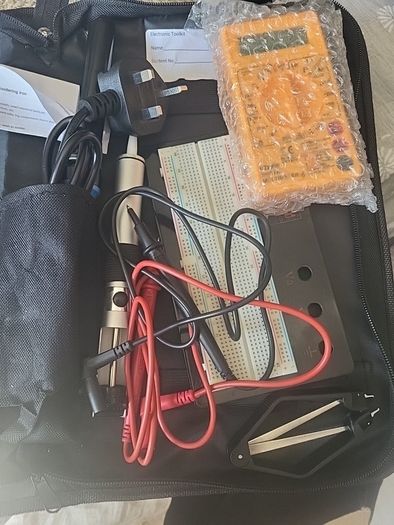 Duratool electronic kit in case