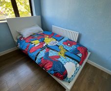 Children's single bed