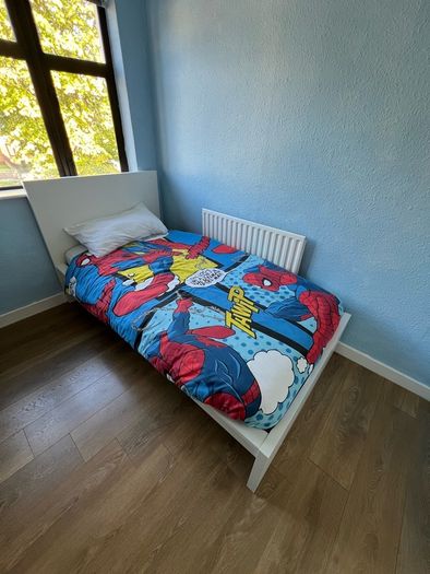 Children's single bed