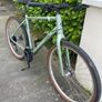 As new Cube Hyde city bicycle Image 2