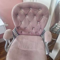 swivel chair