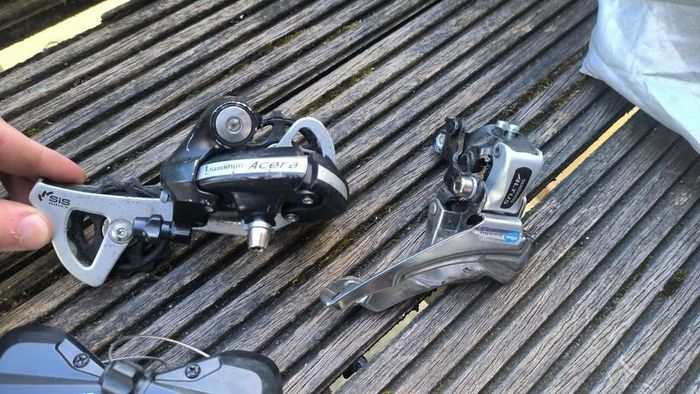 bike parts Shimano acera and hydraulic disk brakes